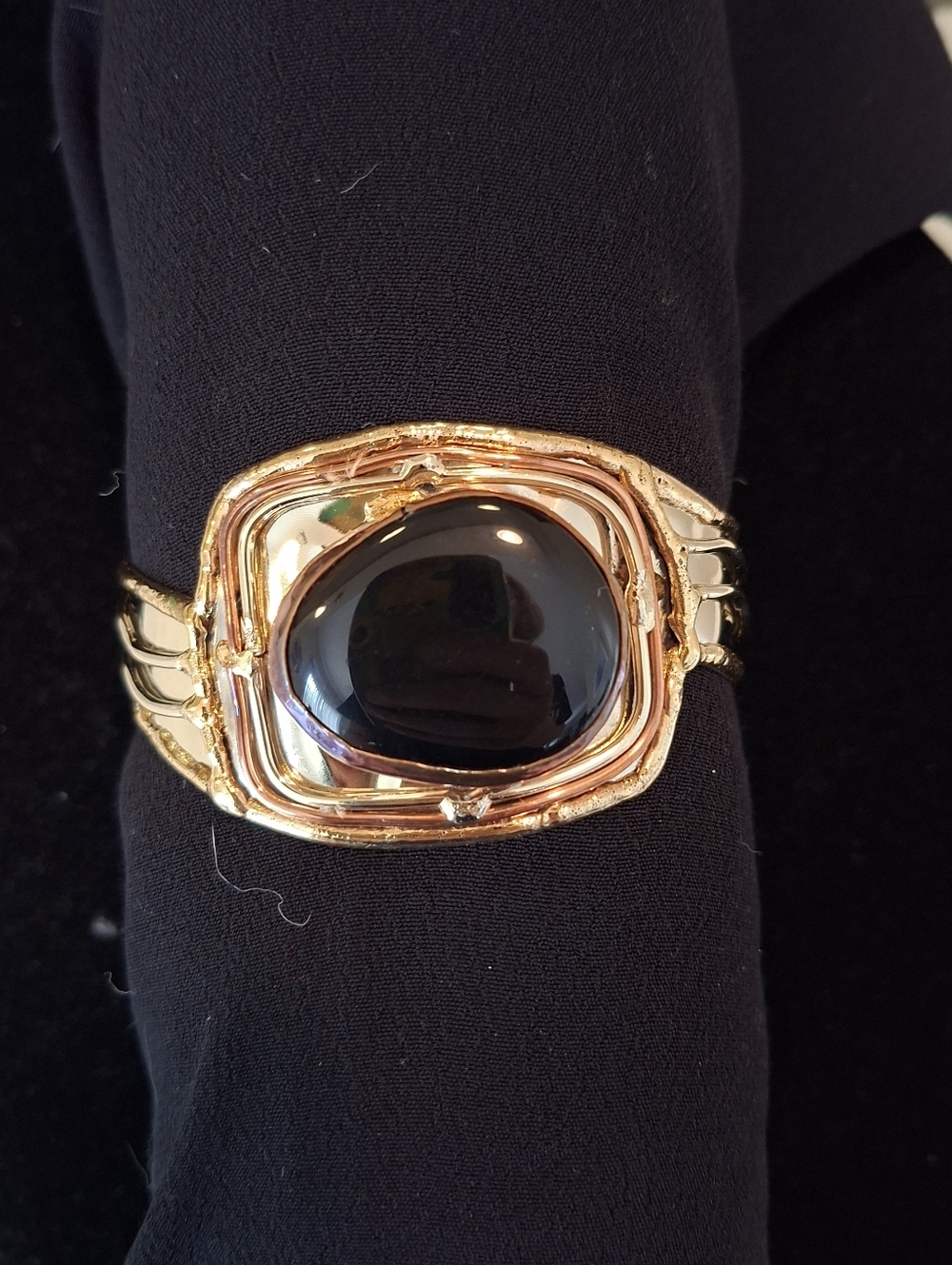 ARTESIAN MIXED METALS AND LARGE ONYX CUFF BRACELET